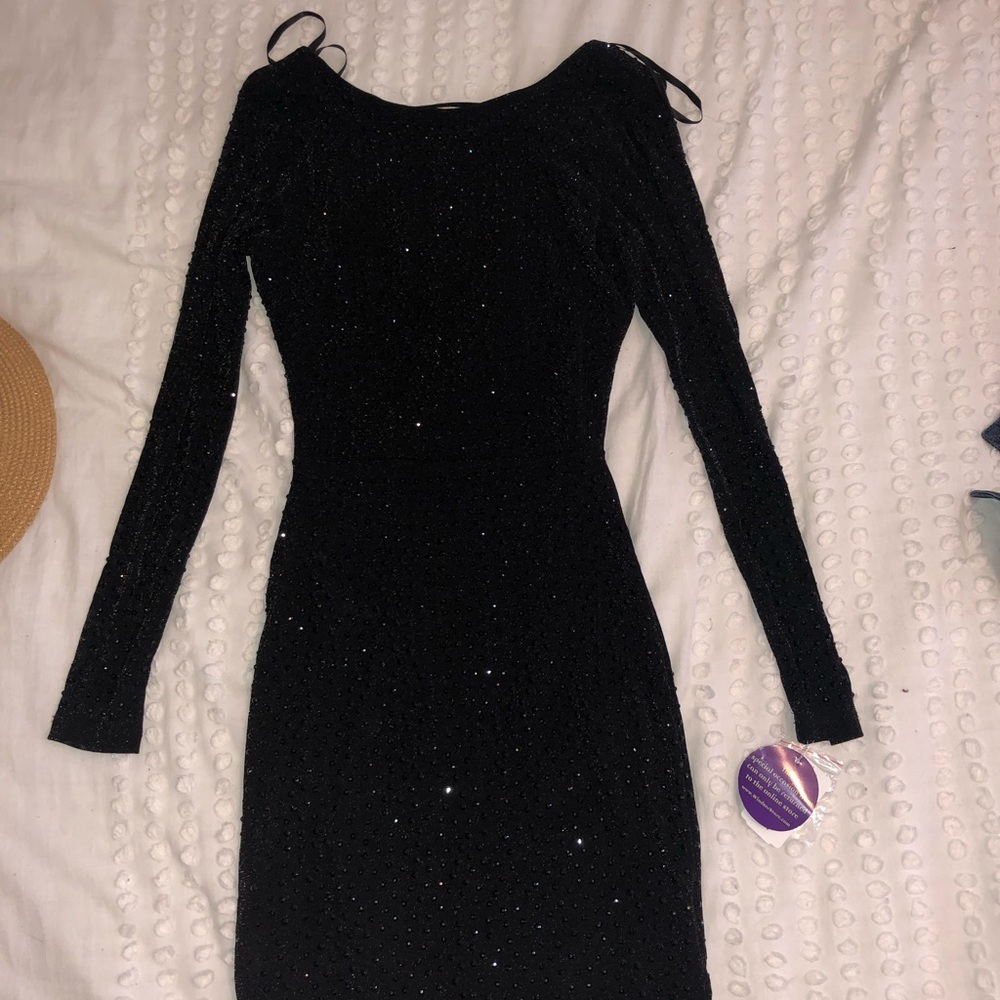 Backless dress